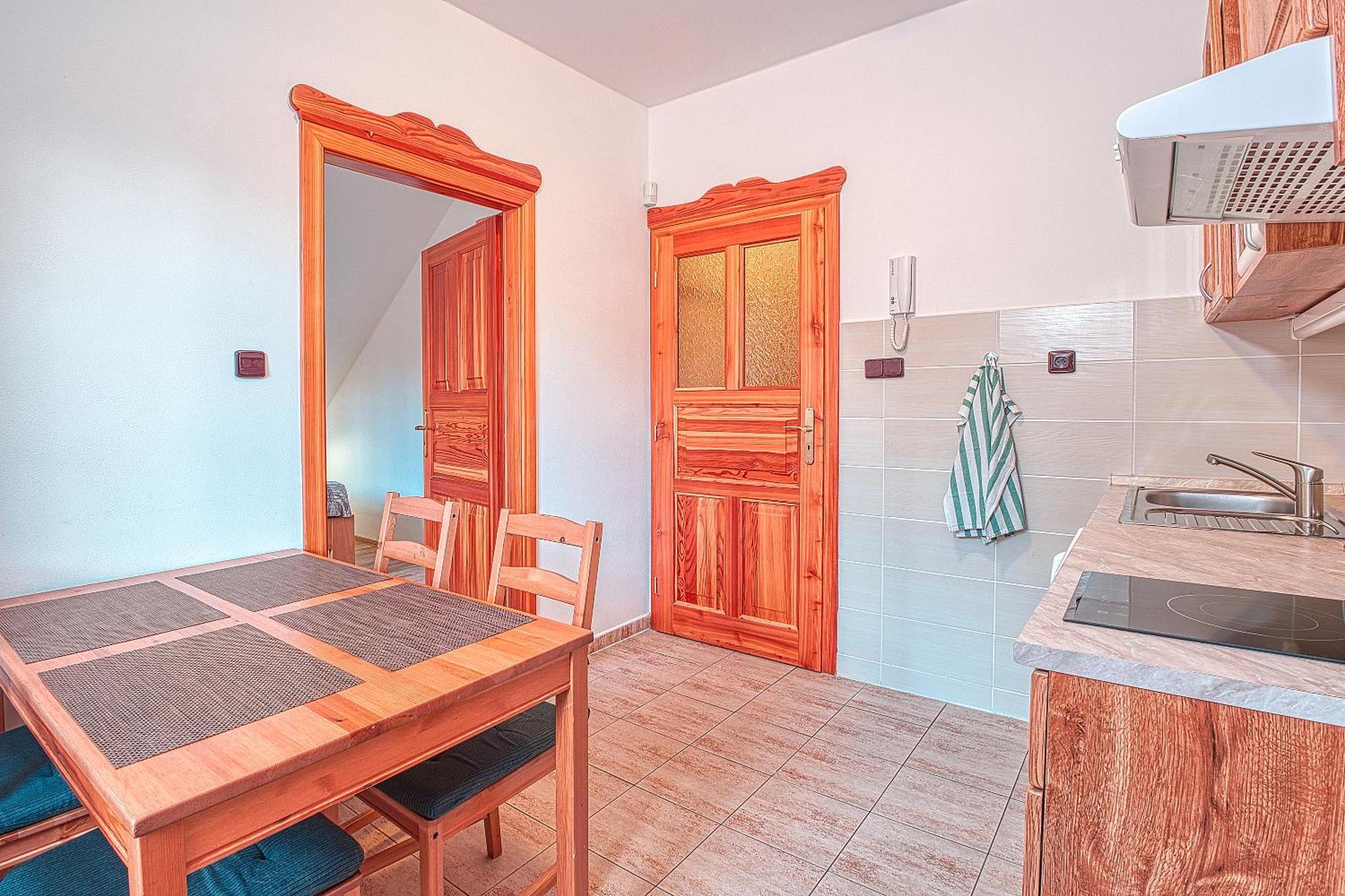 Apartments White - Hill チェルニー・ドゥール 部屋 写真